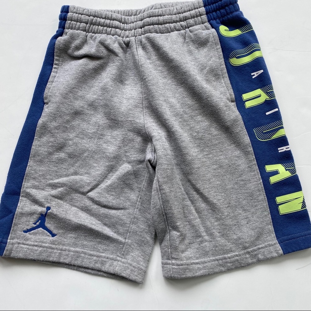 Jordon Boys Athletic Shorts. Size: S Grey / Blue